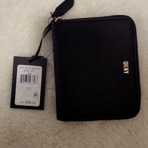 Wallet DKNY with zip
